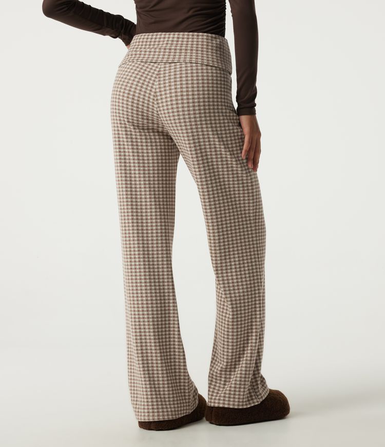 Mid Rise Foldover Wide Leg Plaid Lounge Pants with Pockets Mid Rise Foldover Wide Leg Plaid Lounge Pants with Pockets