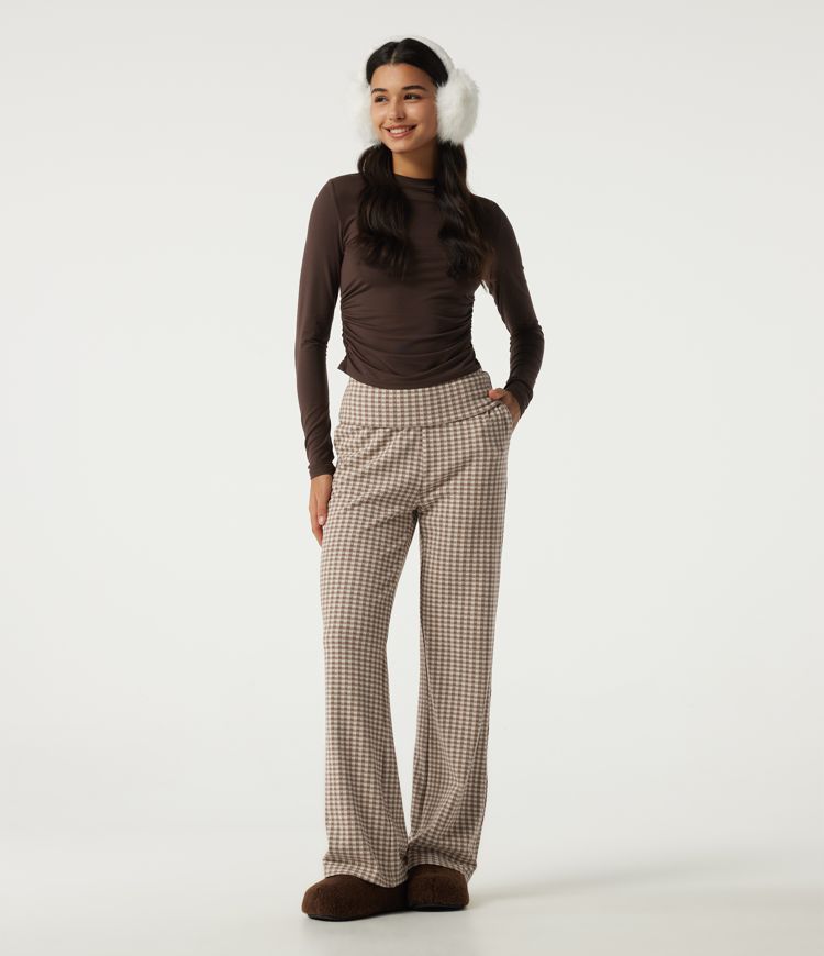 Mid Rise Foldover Wide Leg Plaid Lounge Pants with Pockets Mid Rise Foldover Wide Leg Plaid Lounge Pants with Pockets