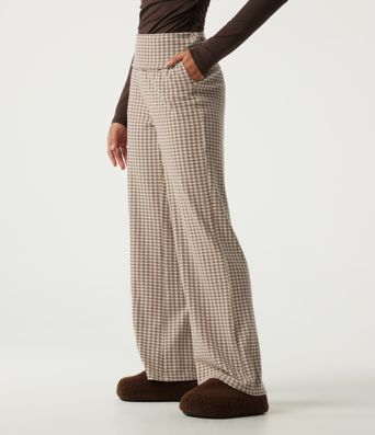 Mid Rise Foldover Wide Leg Plaid Lounge Pants with Pockets Mid Rise Foldover Wide Leg Plaid Lounge Pants with Pockets