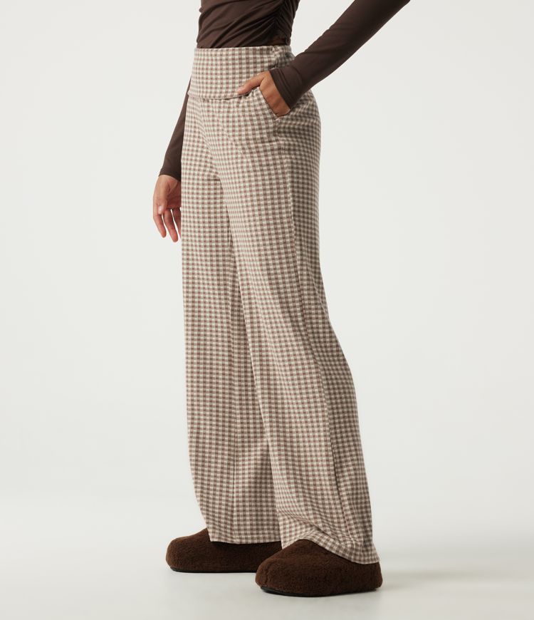 Mid Rise Foldover Wide Leg Plaid Lounge Pants with Pockets Mid Rise Foldover Wide Leg Plaid Lounge Pants with Pockets