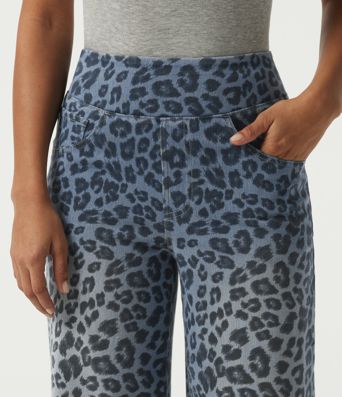 Halara Flex™ High Waisted Leopard Patterned Denim Casual Wide Leg Jeans with Pockets