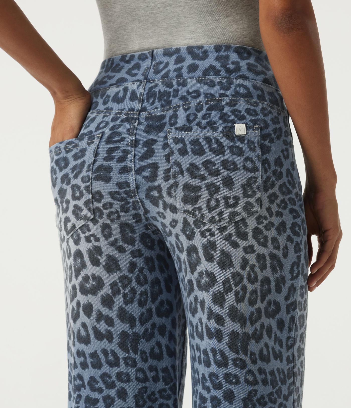 Halara Flex™ High Waisted Leopard Patterned Denim Casual Wide Leg Jeans with Pockets