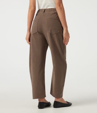 Lässige Cordhose mit hoher Taille, tonnenförmigem Bein und Taschen