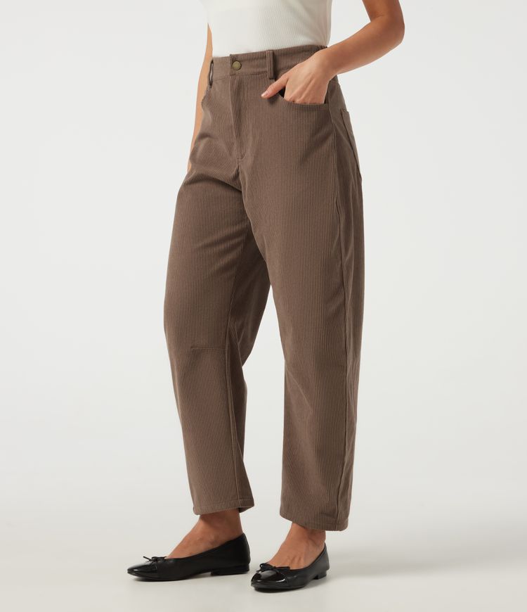 Lässige Cordhose mit hoher Taille, tonnenförmigem Bein und Taschen