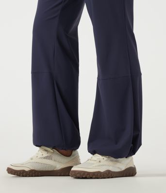 Wanderhose mit mittelhohem Bund, Seitentaschen und Kordelzug - selbstglättend, schnelltrocknend, UPF40+ Wanderhose mit mittelhohem Bund, Seitentaschen und Kordelzug - selbstglättend, schnelltrocknend, UPF40+