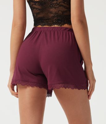 Low Rise Straight Leg Contrast Lace Casual Shorts 3" with Pockets