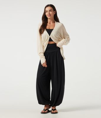 Lässige Strickjacke mit langen Fledermausärmeln und Daumenlöchern Lässige Strickjacke mit langen Fledermausärmeln und Daumenlöchern