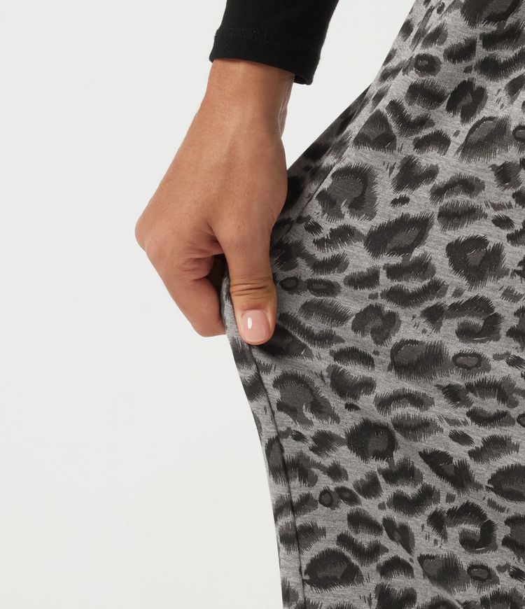 Pantalon décontracté taille haute à cordon, coupe large, imprimé léopard, avec poches Pantalon décontracté taille haute à cordon, coupe large, imprimé léopard, avec poches