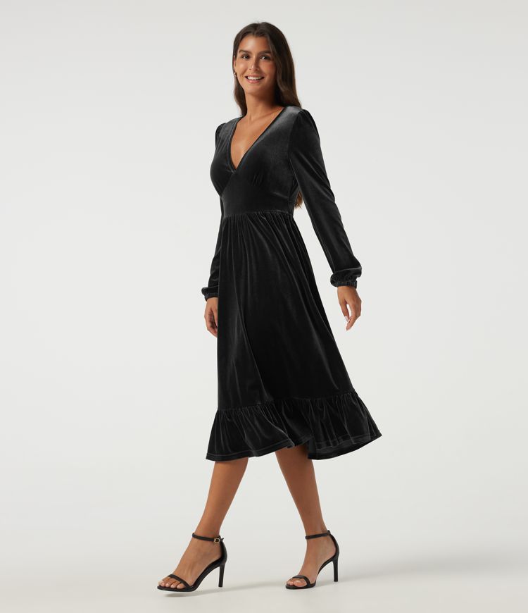 Robe midi en velours à col V profond, manches longues et ourlet à volants