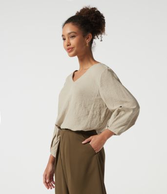 V Neck Bubble Long Sleeve Work Blouse V Neck Bubble Long Sleeve Work Blouse