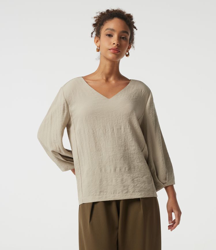 V Neck Bubble Long Sleeve Work Blouse V Neck Bubble Long Sleeve Work Blouse