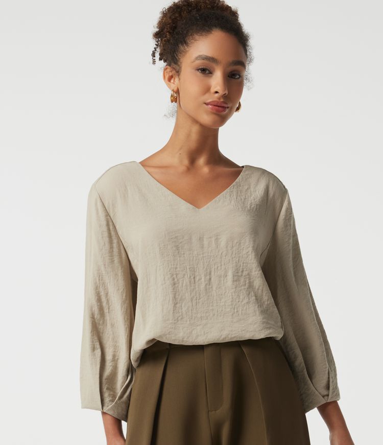V Neck Bubble Long Sleeve Work Blouse V Neck Bubble Long Sleeve Work Blouse