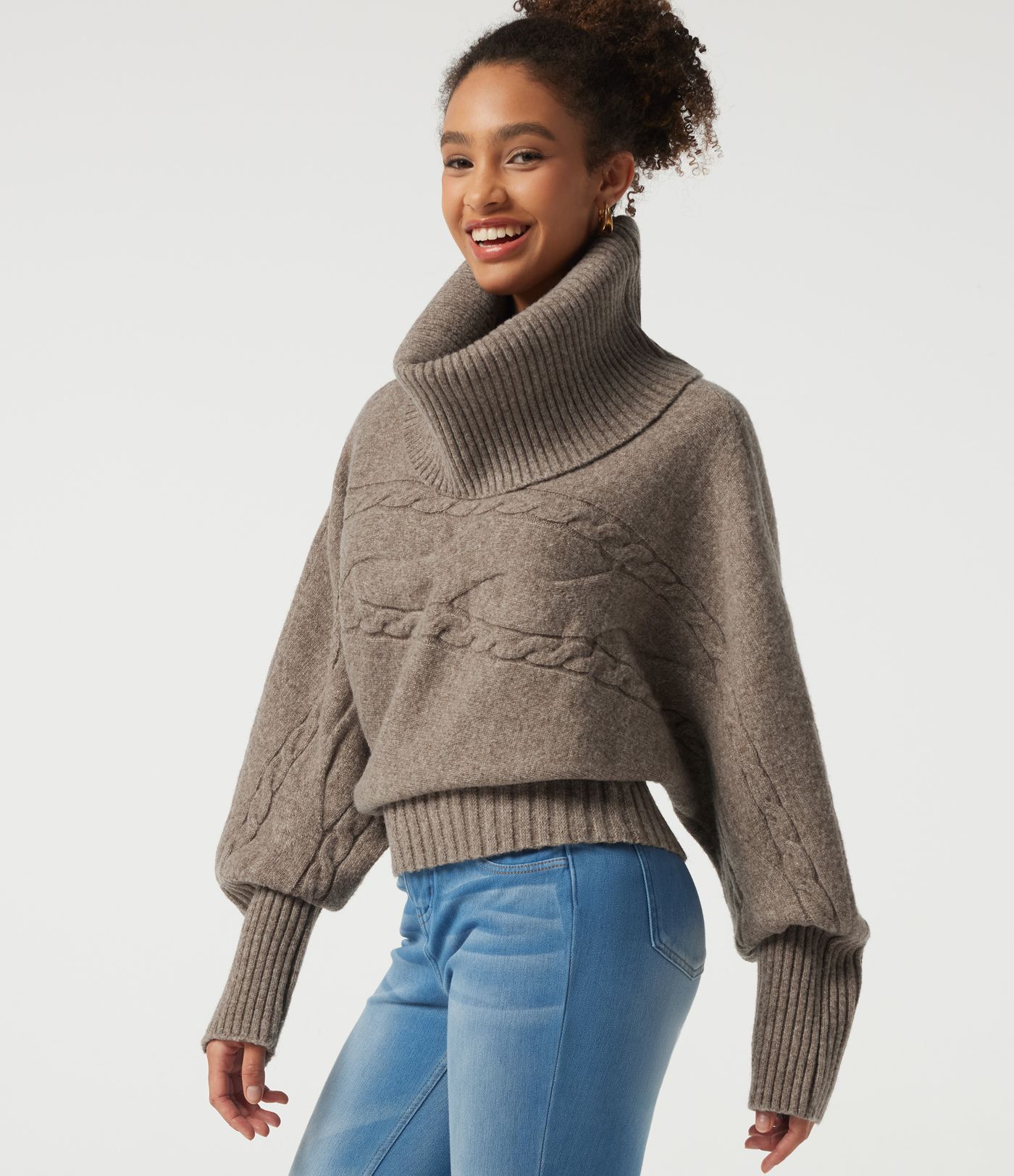 High Neck Long Sleeve Casual Sweater High Neck Long Sleeve Casual Sweater