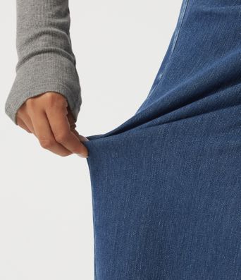 Jupe midi crayon en jean Halara Flex™ taille haute plissée en coton