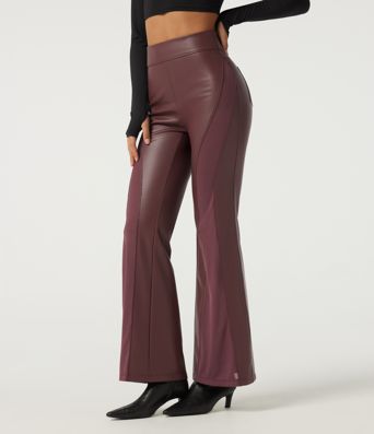 Hoch geschnittene, ausgestellte Freizeithose mit Kontrastnetz, dehnbarem PU-Fleece und Taschen