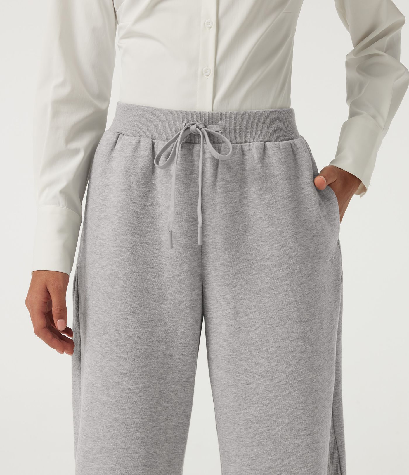 Mid Rise Drawstring Barrel Leg Fleece Casual Sweatpants with Pockets Mid Rise Drawstring Barrel Leg Fleece Casual Sweatpants with Pockets
