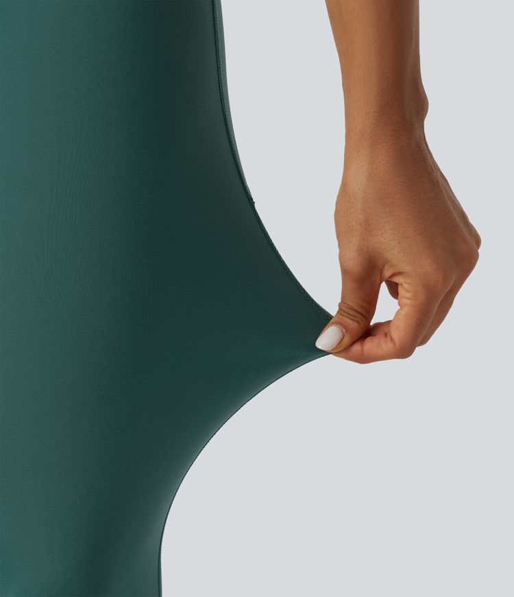 Speedwave™ Air High Waisted Crossover Contrast Mesh Running Leggings with Pockets Speedwave™ Air High Waisted Crossover Contrast Mesh Running Leggings with Pockets
