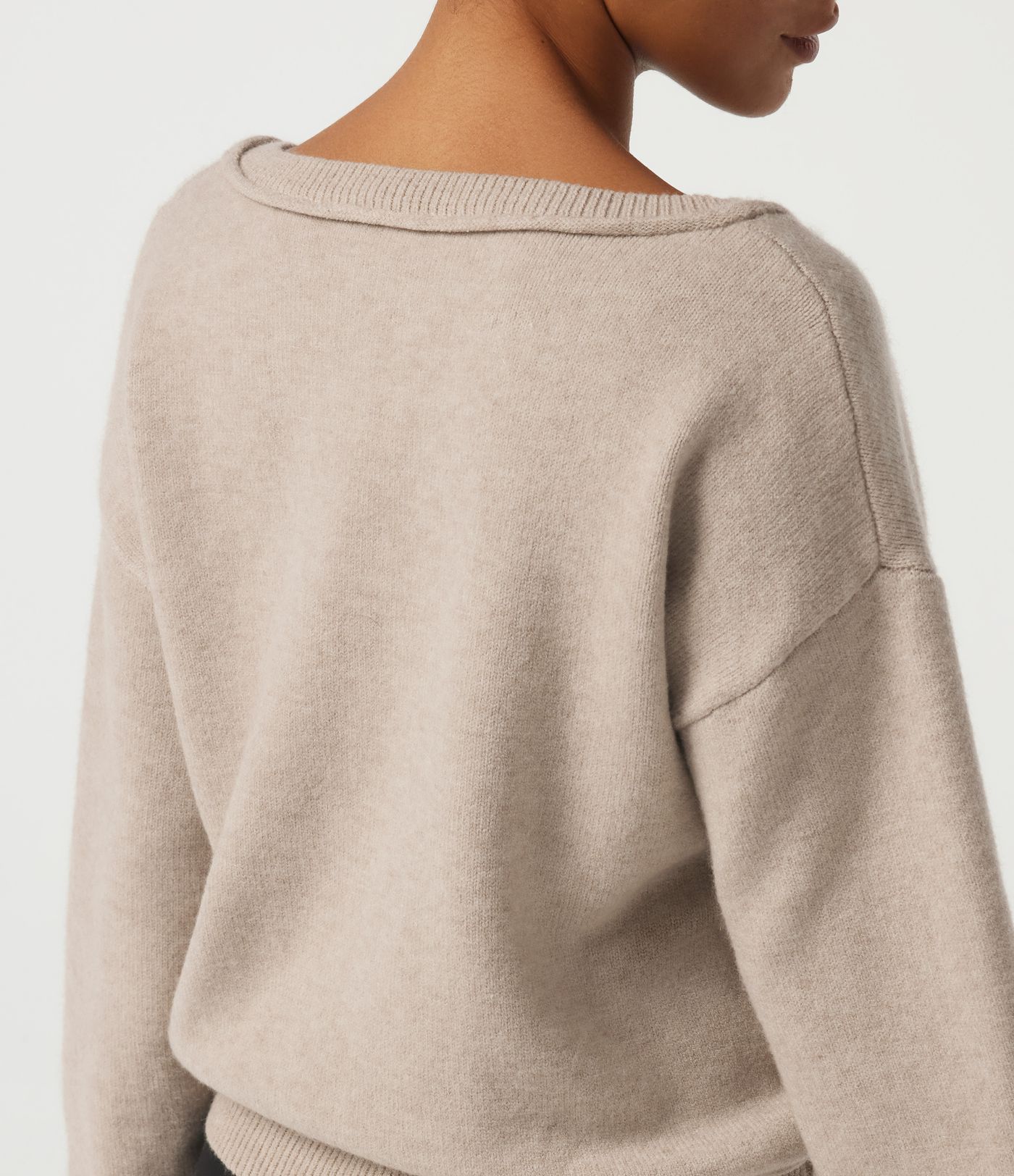 V Neck Long Sleeve Casual Sweater V Neck Long Sleeve Casual Sweater