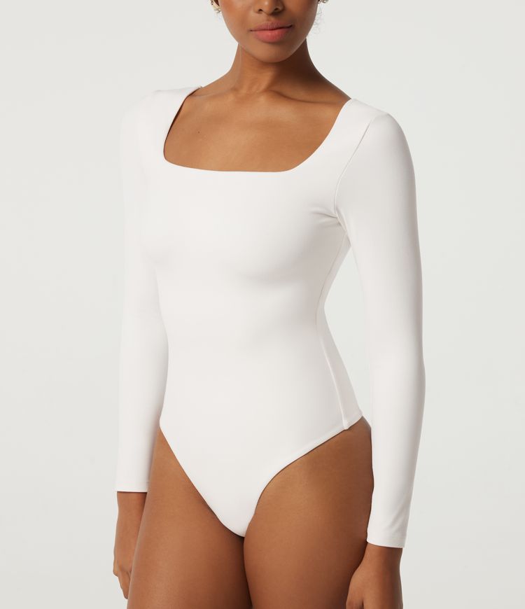SoftlyZero™ - Lässiger Bodysuit mit eckigem Ausschnitt und langen Ärmeln SoftlyZero™ - Lässiger Bodysuit mit eckigem Ausschnitt und langen Ärmeln