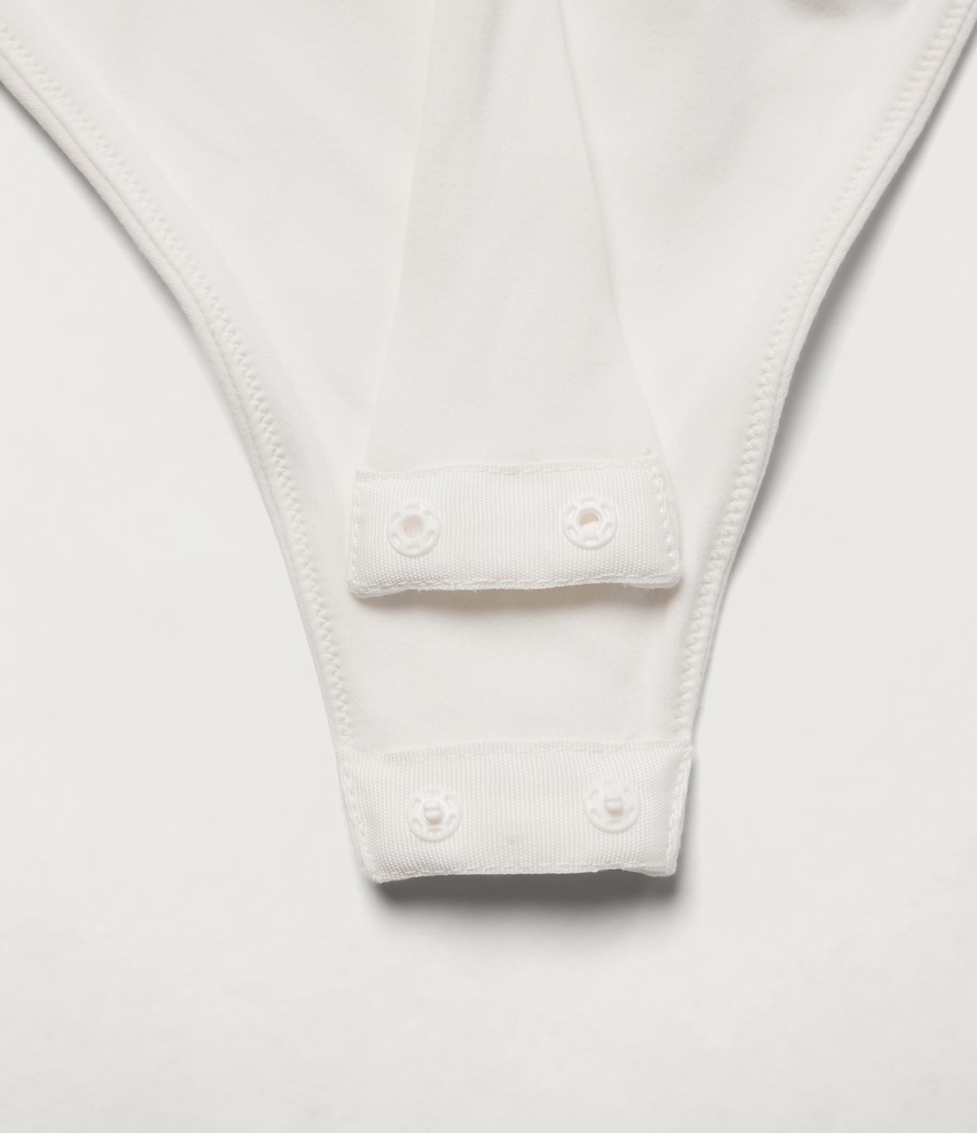 SoftlyZero™ - Lässiger Bodysuit mit eckigem Ausschnitt und langen Ärmeln SoftlyZero™ - Lässiger Bodysuit mit eckigem Ausschnitt und langen Ärmeln