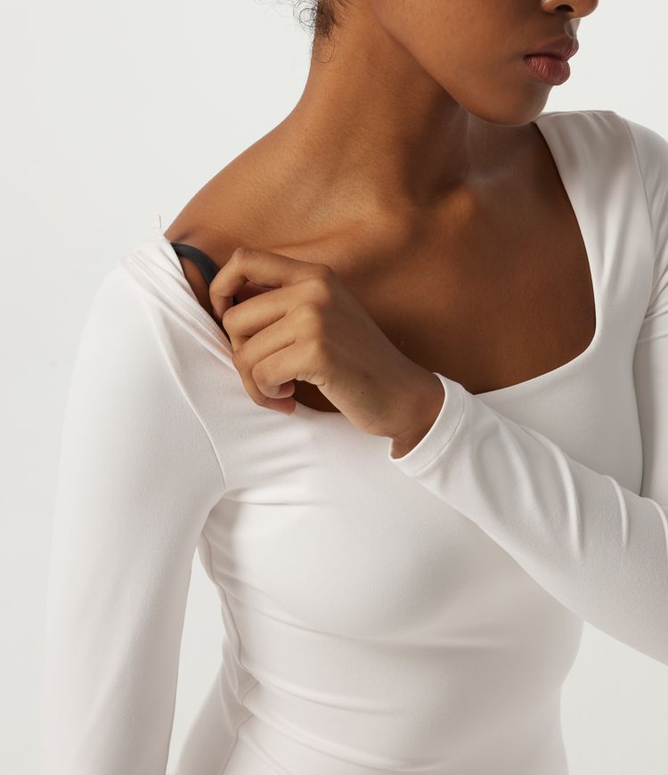 SoftlyZero™ - Lässiger Bodysuit mit eckigem Ausschnitt und langen Ärmeln SoftlyZero™ - Lässiger Bodysuit mit eckigem Ausschnitt und langen Ärmeln