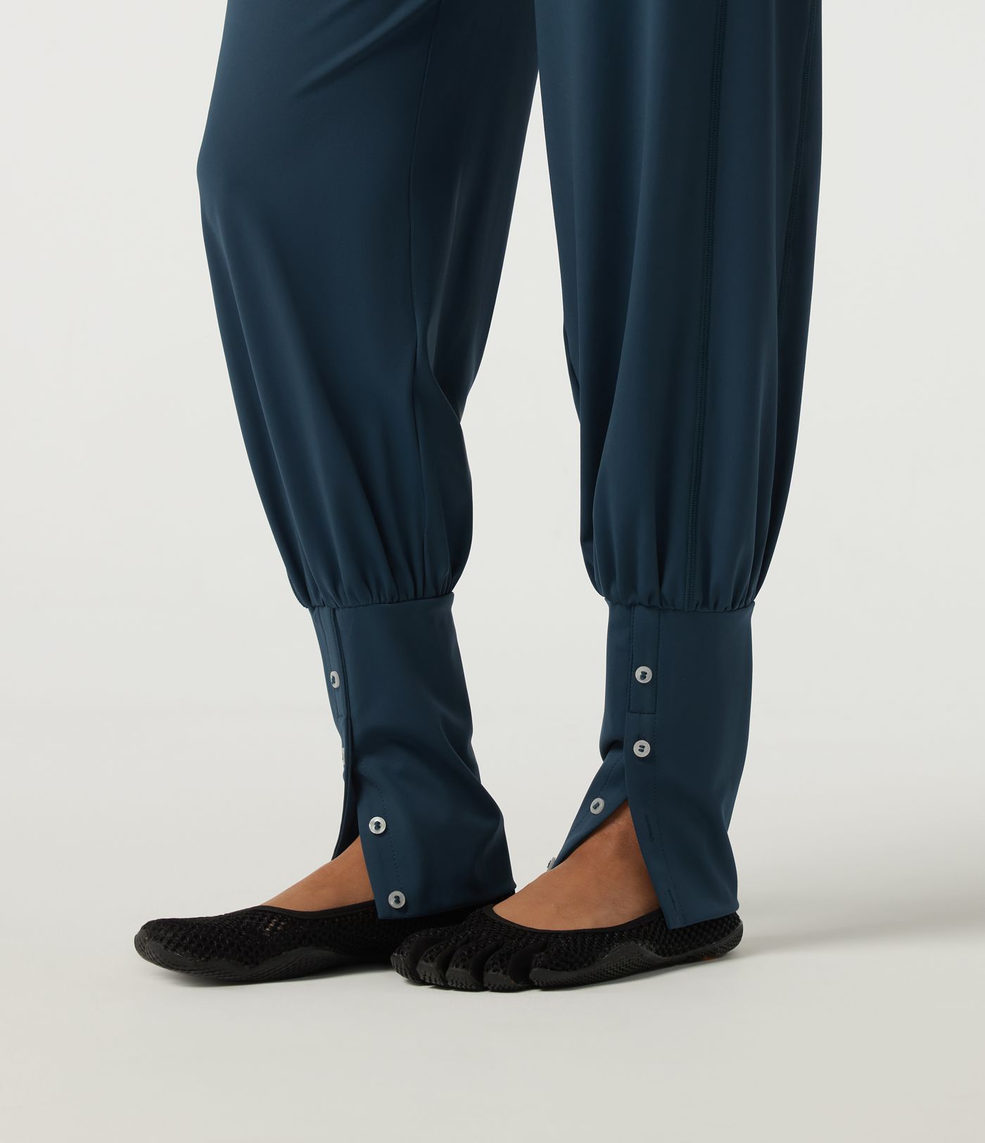 SoftlyZero™ Airy High Waisted Drawstring Ruched Yoga Joggers with Pockets SoftlyZero™ Airy High Waisted Drawstring Ruched Yoga Joggers with Pockets