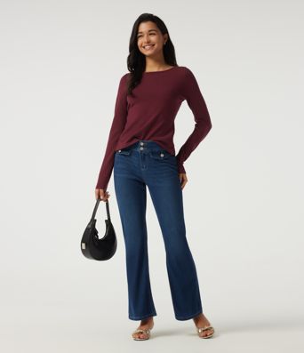 Lässiger Pullover mit Boot-Ausschnitt, langen Ärmeln, kontrastierender Spitze und ausgeschnittenem Rücken Lässiger Pullover mit Boot-Ausschnitt, langen Ärmeln, kontrastierender Spitze und ausgeschnittenem Rücken
