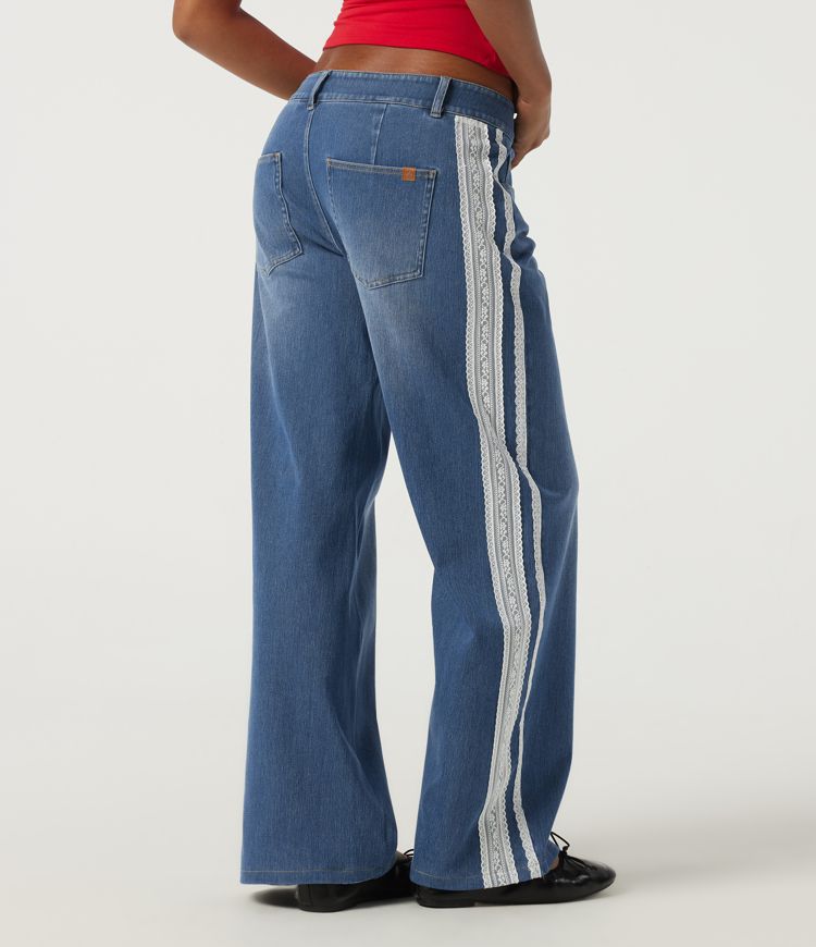 Halara Flex™ Low-Rise Baggy-Jeans mit Kontrastspitze, lässig, mit Taschen Halara Flex™ Low-Rise Baggy-Jeans mit Kontrastspitze, lässig, mit Taschen