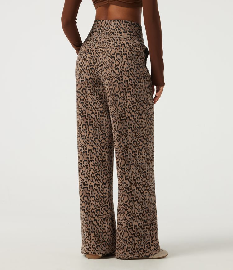 Halara UltraSculpt™ Extra Heat Leopard Print High Waisted Tummy Control Straight Leg Fleece Yoga Pants with Pockets