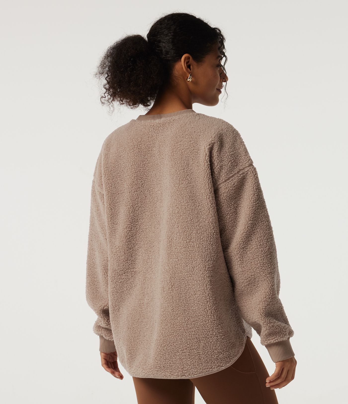 Round Neck Long Sleeve Casual Sherpa Top with Pockets Round Neck Long Sleeve Casual Sherpa Top with Pockets