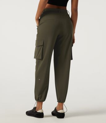 Mid Rise Quick Dry Wrinkle Recovery Tapered Running Cargo Pants with Pockets