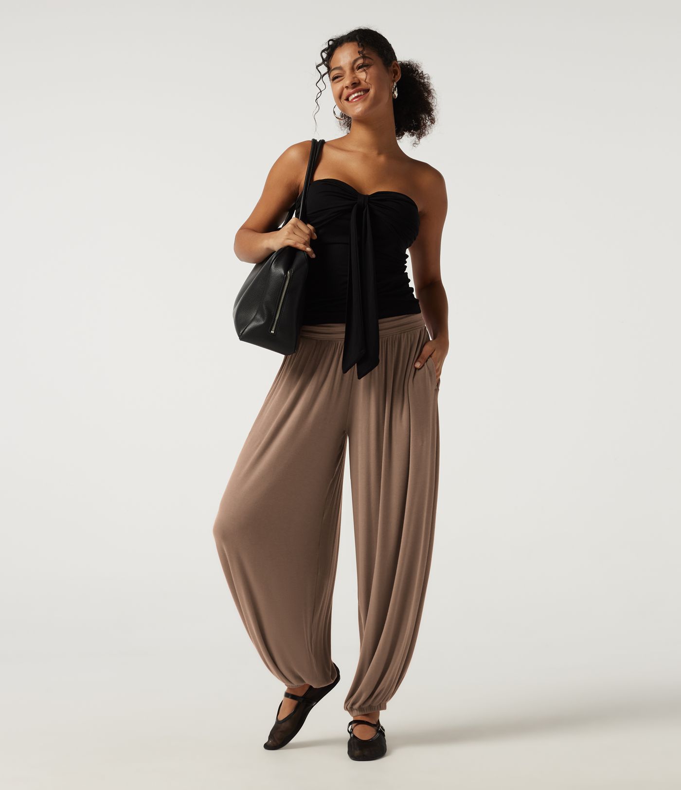 Ribbed Mid Rise Ruched Casual Pants with Pockets Ribbed Mid Rise Ruched Casual Pants with Pockets
