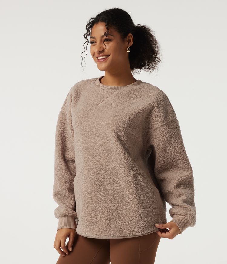 Round Neck Long Sleeve Casual Sherpa Top with Pockets Round Neck Long Sleeve Casual Sherpa Top with Pockets