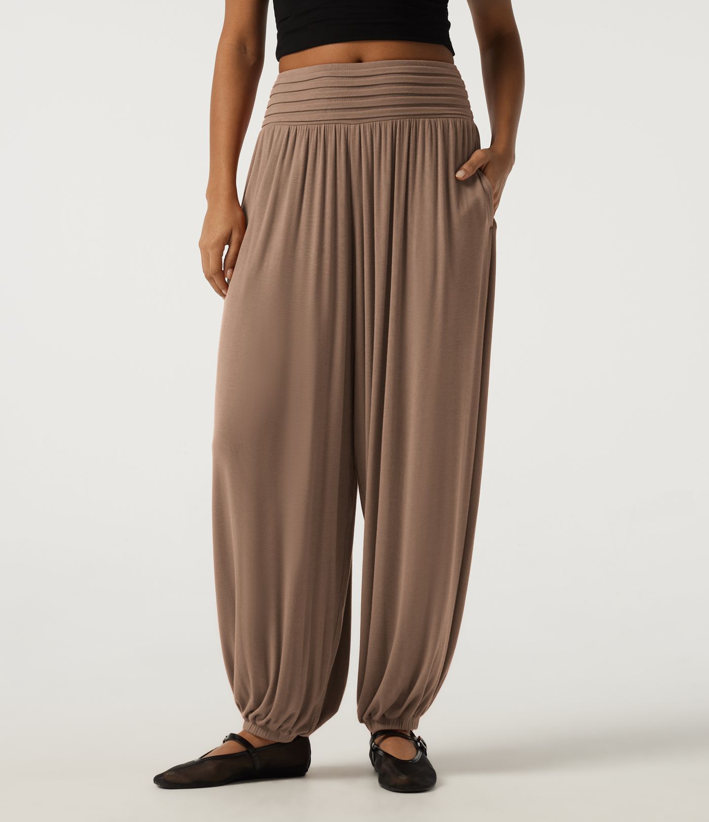 Ribbed Mid Rise Ruched Casual Pants with Pockets Ribbed Mid Rise Ruched Casual Pants with Pockets