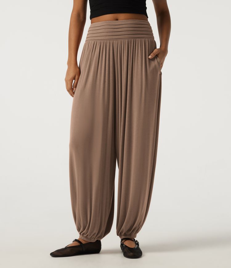 Ribbed Mid Rise Ruched Casual Pants with Pockets Ribbed Mid Rise Ruched Casual Pants with Pockets
