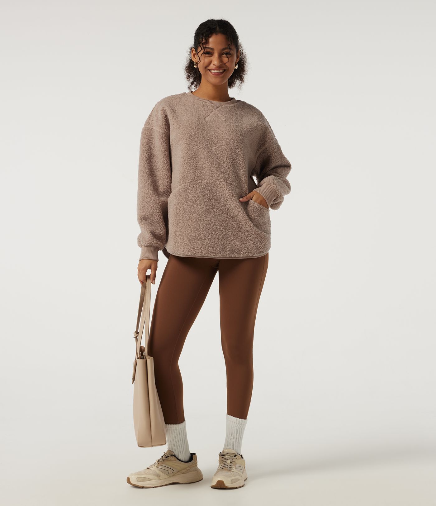 Round Neck Long Sleeve Casual Sherpa Top with Pockets Round Neck Long Sleeve Casual Sherpa Top with Pockets