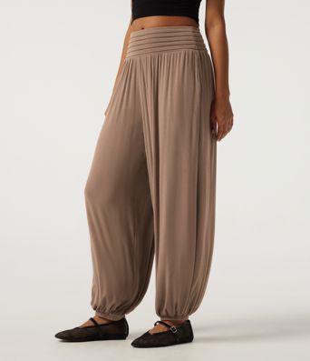 Ribbed Mid Rise Ruched Casual Pants with Pockets Ribbed Mid Rise Ruched Casual Pants with Pockets