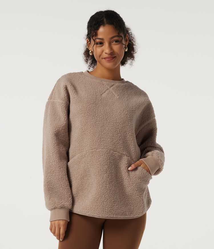 Round Neck Long Sleeve Casual Sherpa Top with Pockets Round Neck Long Sleeve Casual Sherpa Top with Pockets
