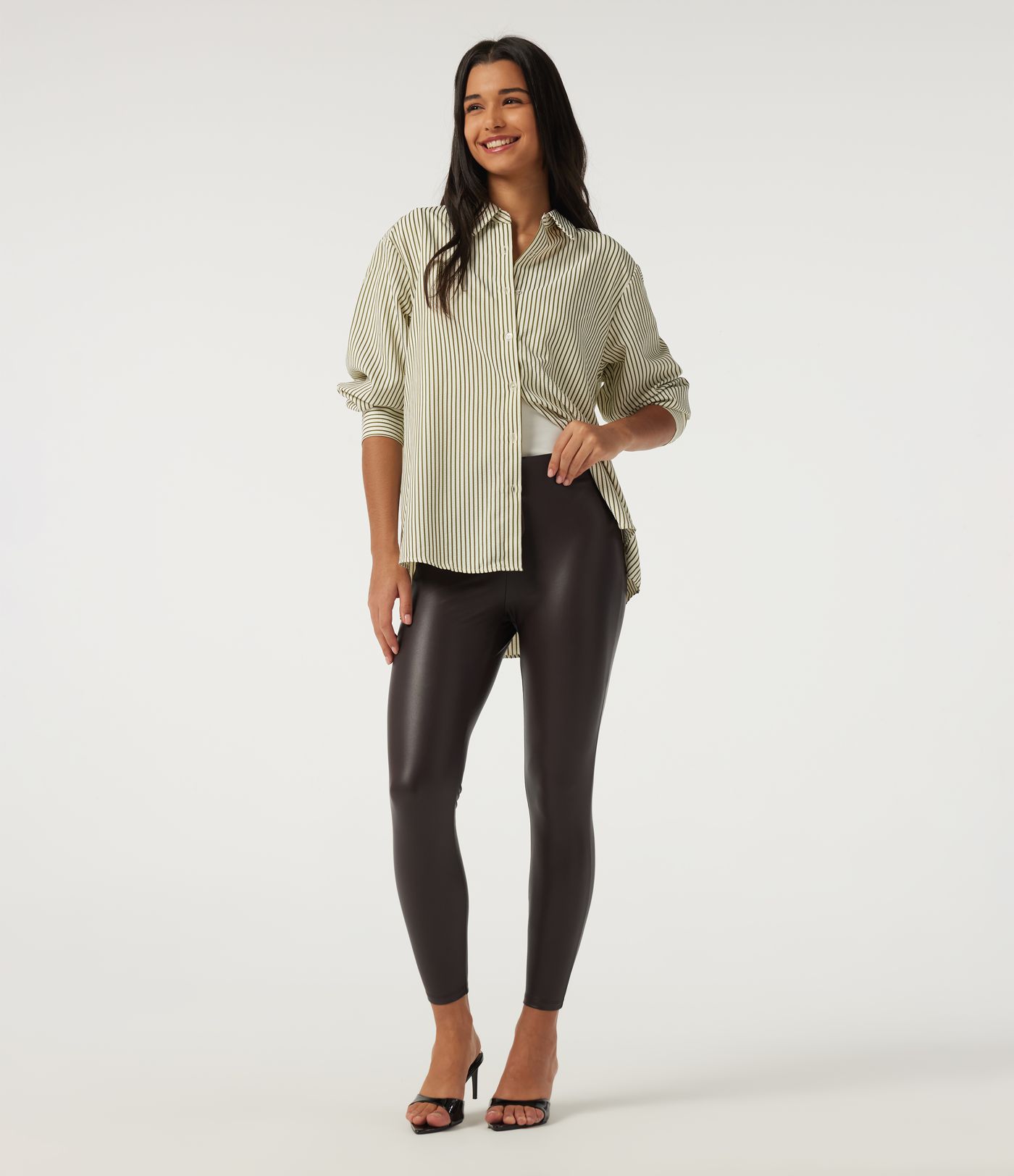 Mid Rise Skinny Stretchy PU Fleece Casual Leggings with Pockets Mid Rise Skinny Stretchy PU Fleece Casual Leggings with Pockets