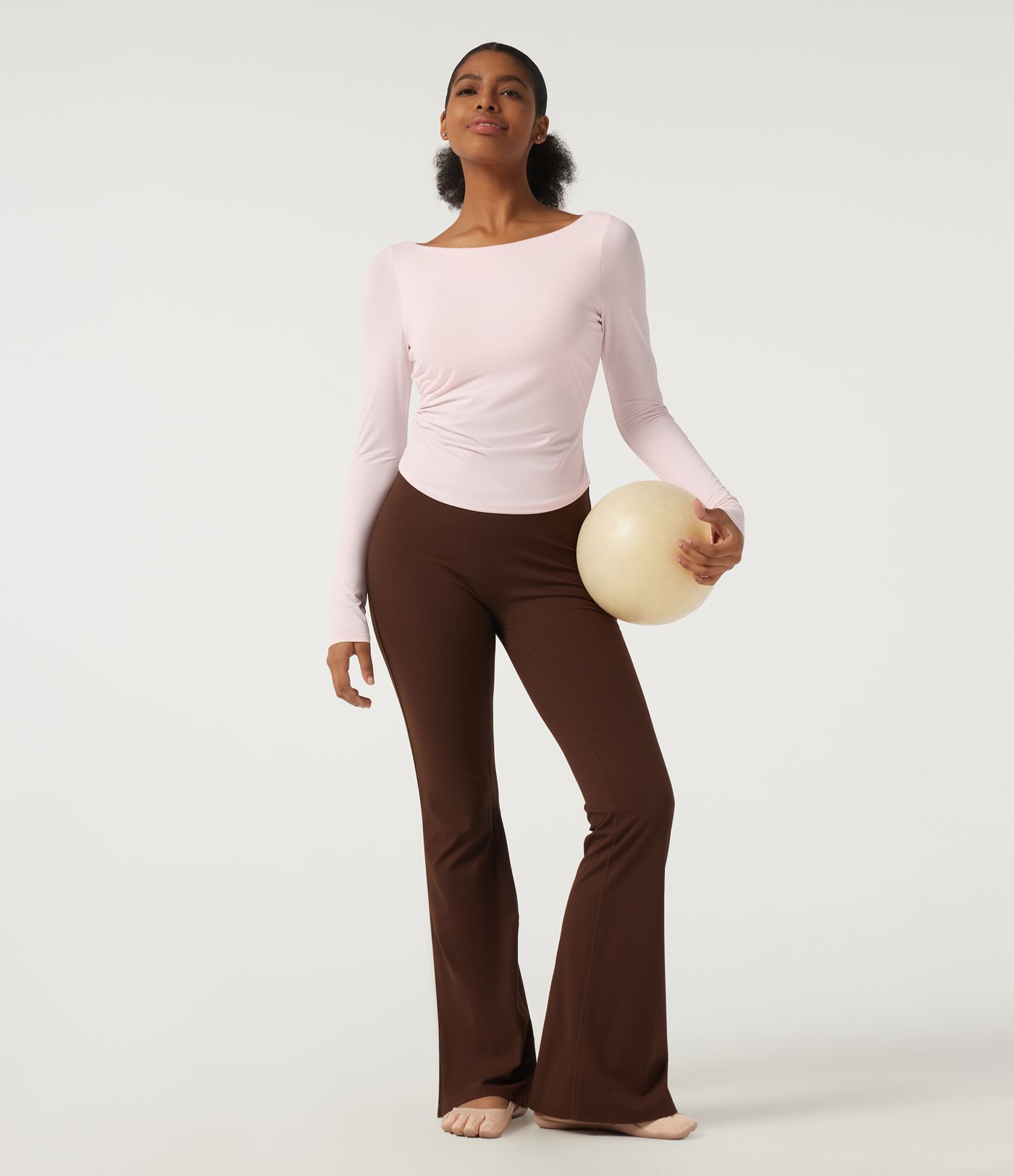 Quick Dry Boat Neck Long Sleeve Yoga Sports Top with Built-in Bra Quick Dry Boat Neck Long Sleeve Yoga Sports Top with Built-in Bra