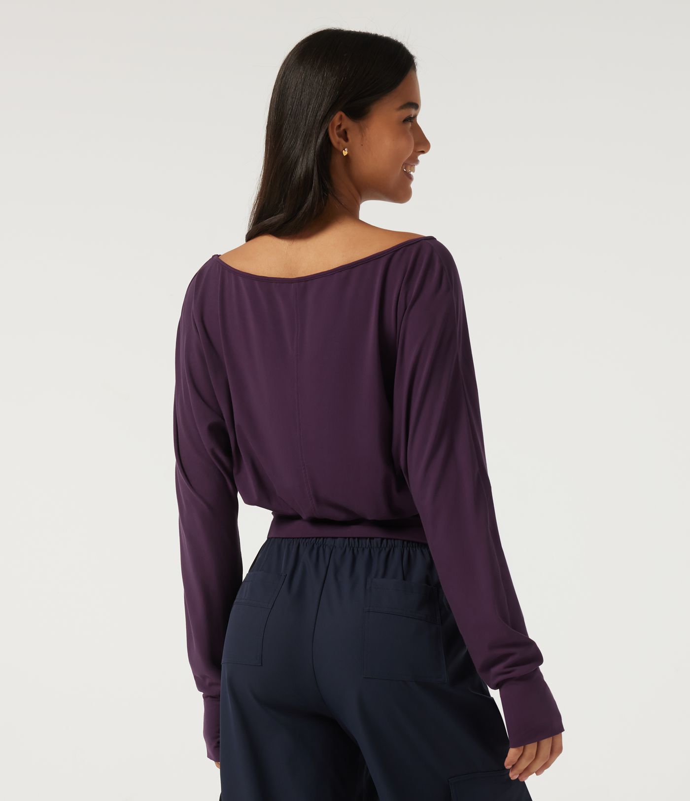 V Neck Batwing Long Sleeve Casual Top with Thumbholes V Neck Batwing Long Sleeve Casual Top with Thumbholes