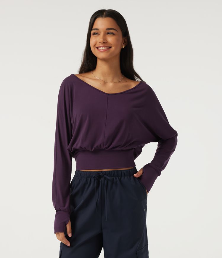 V Neck Batwing Long Sleeve Casual Top with Thumbholes V Neck Batwing Long Sleeve Casual Top with Thumbholes