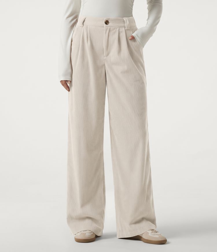 Lässige Cordhose mit mittelhohem Bund, Seitentaschen und geradem Bein