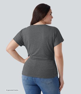 Top grande taille à col V manches courtes avec fronces