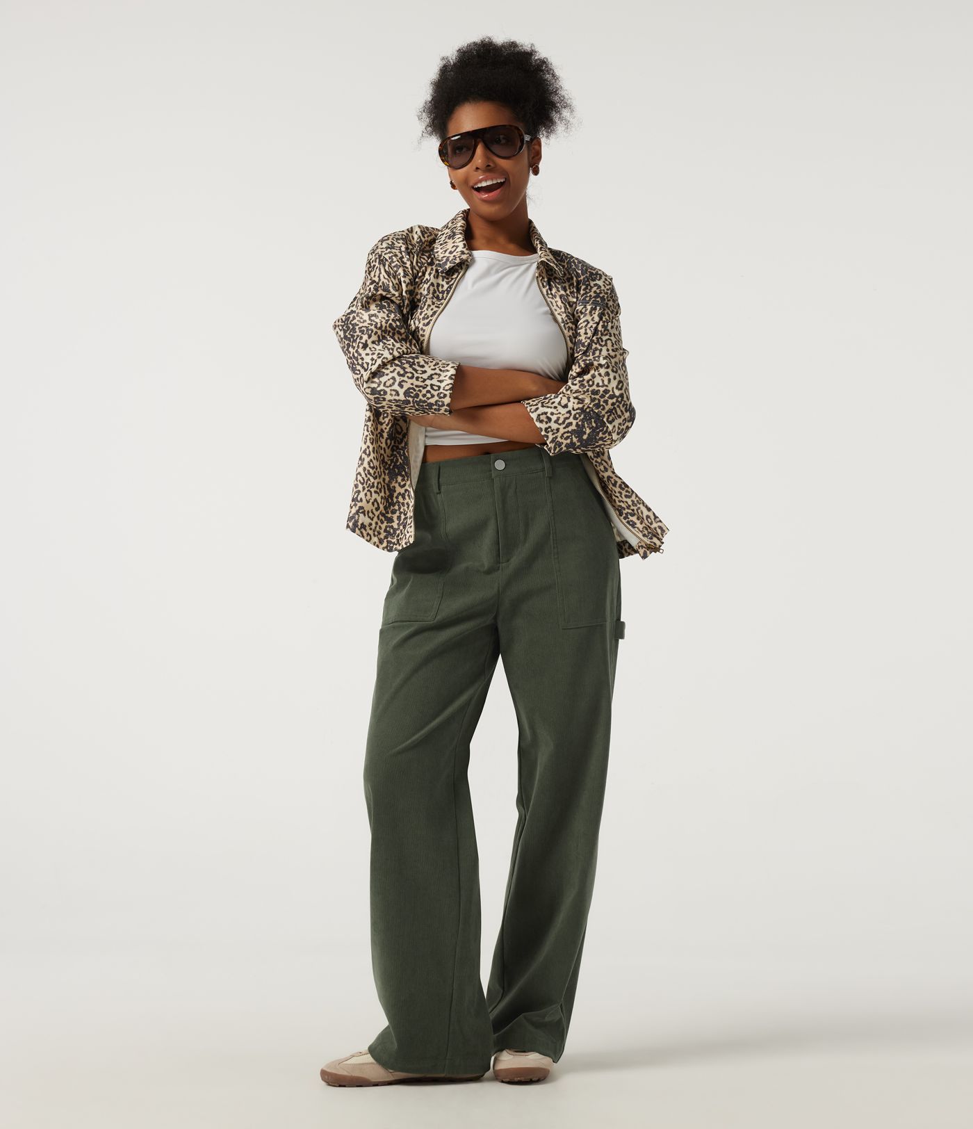Mid Rise Wide Leg Corduroy Casual Pants with Pockets Mid Rise Wide Leg Corduroy Casual Pants with Pockets