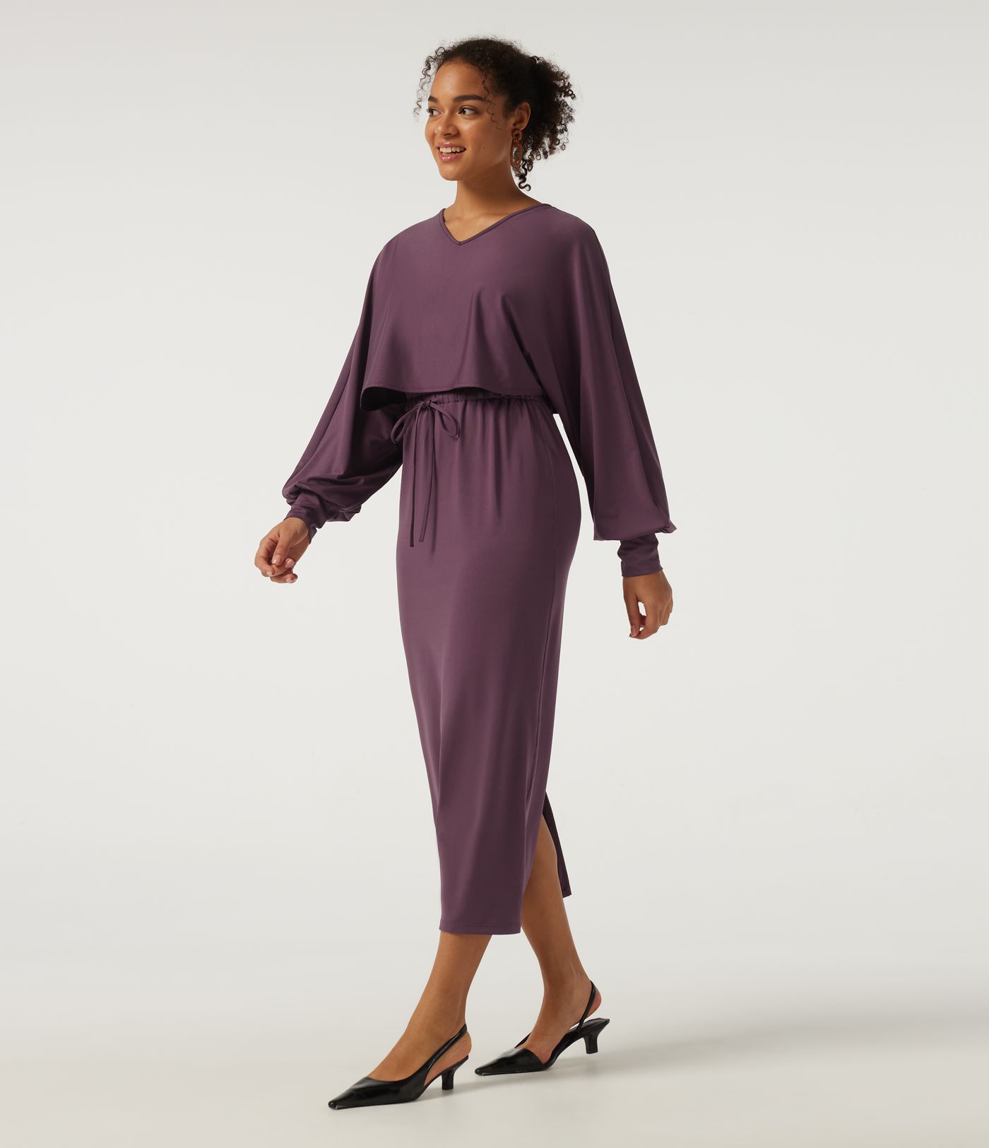 V-Neck Drawstring Batwing Long Sleeve 2-in-1 Casual Midi Dress V-Neck Drawstring Batwing Long Sleeve 2-in-1 Casual Midi Dress