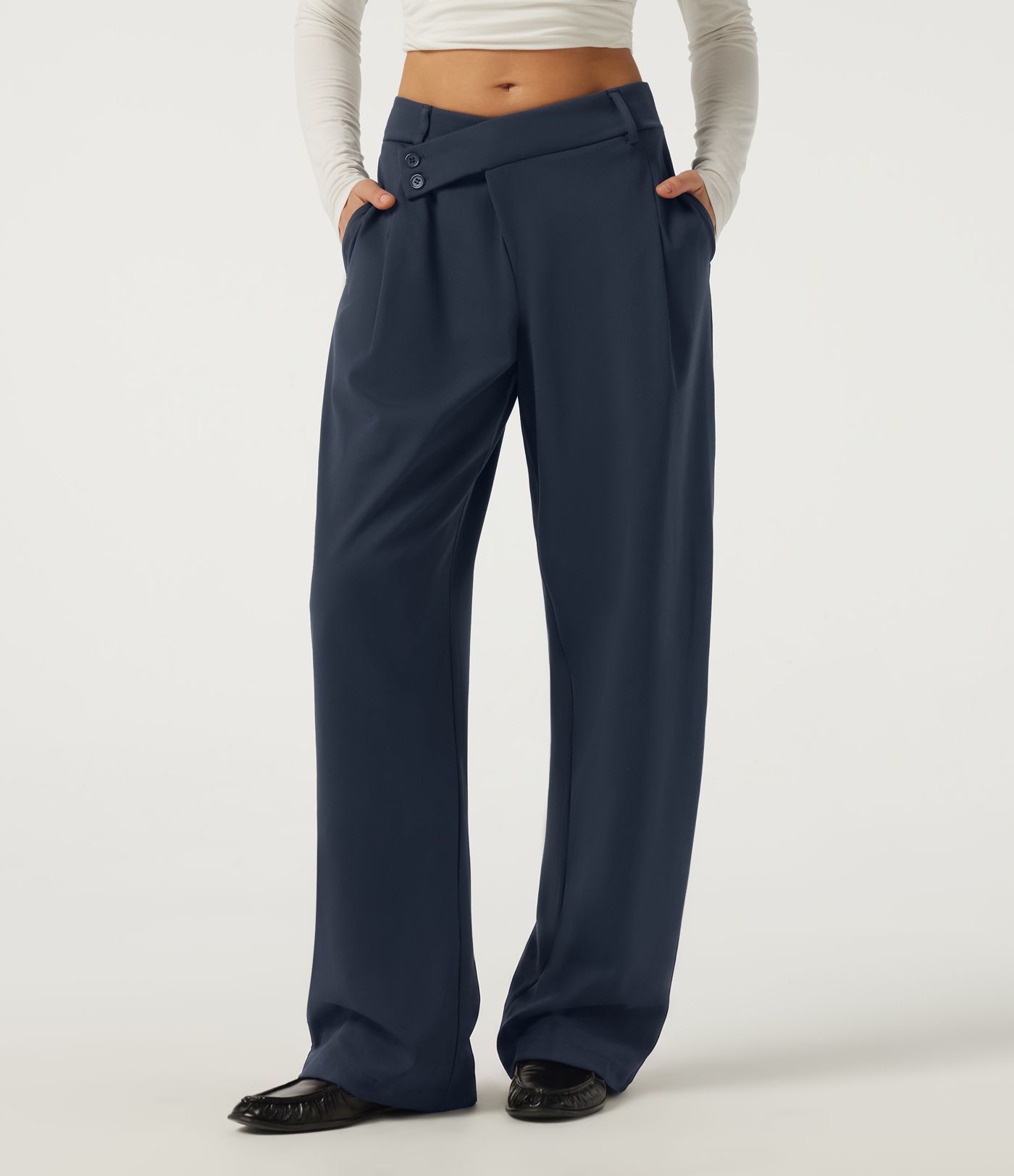 Halara DayStretch™ Pantaloni da lavoro asimmetrici a vita media con gamba a barile e tasche