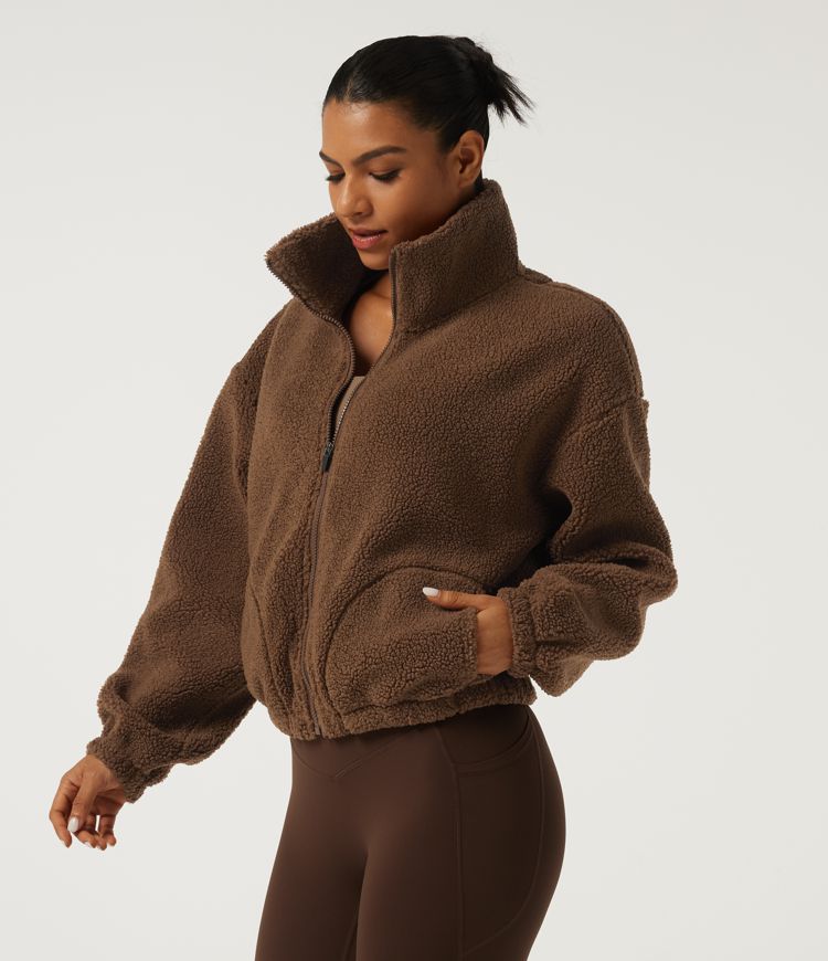 Veste sherpa de yoga à col roulé et manches longues avec poches