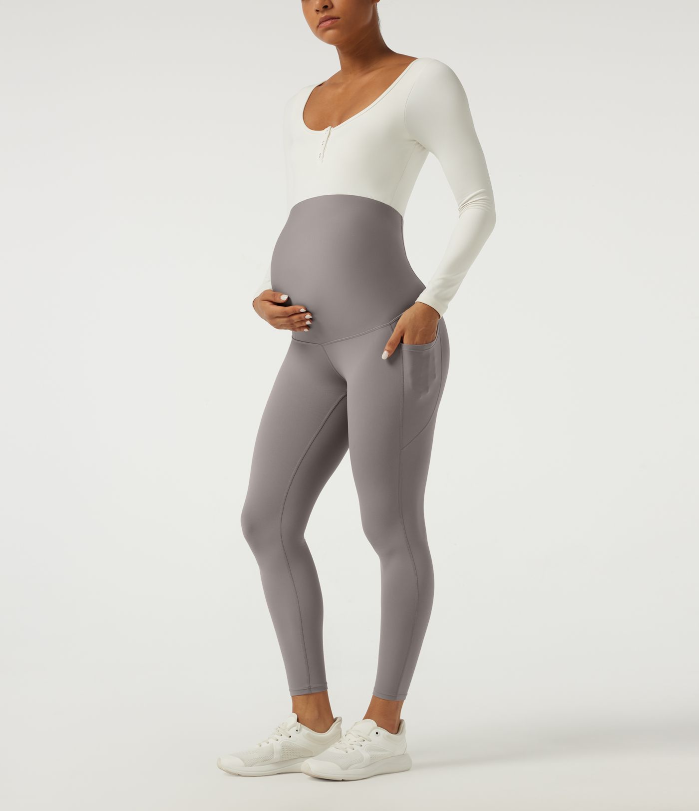 SoftlyZero™ Super High Waisted Skinny Yoga Maternity 7/8 Leggings with Pockets