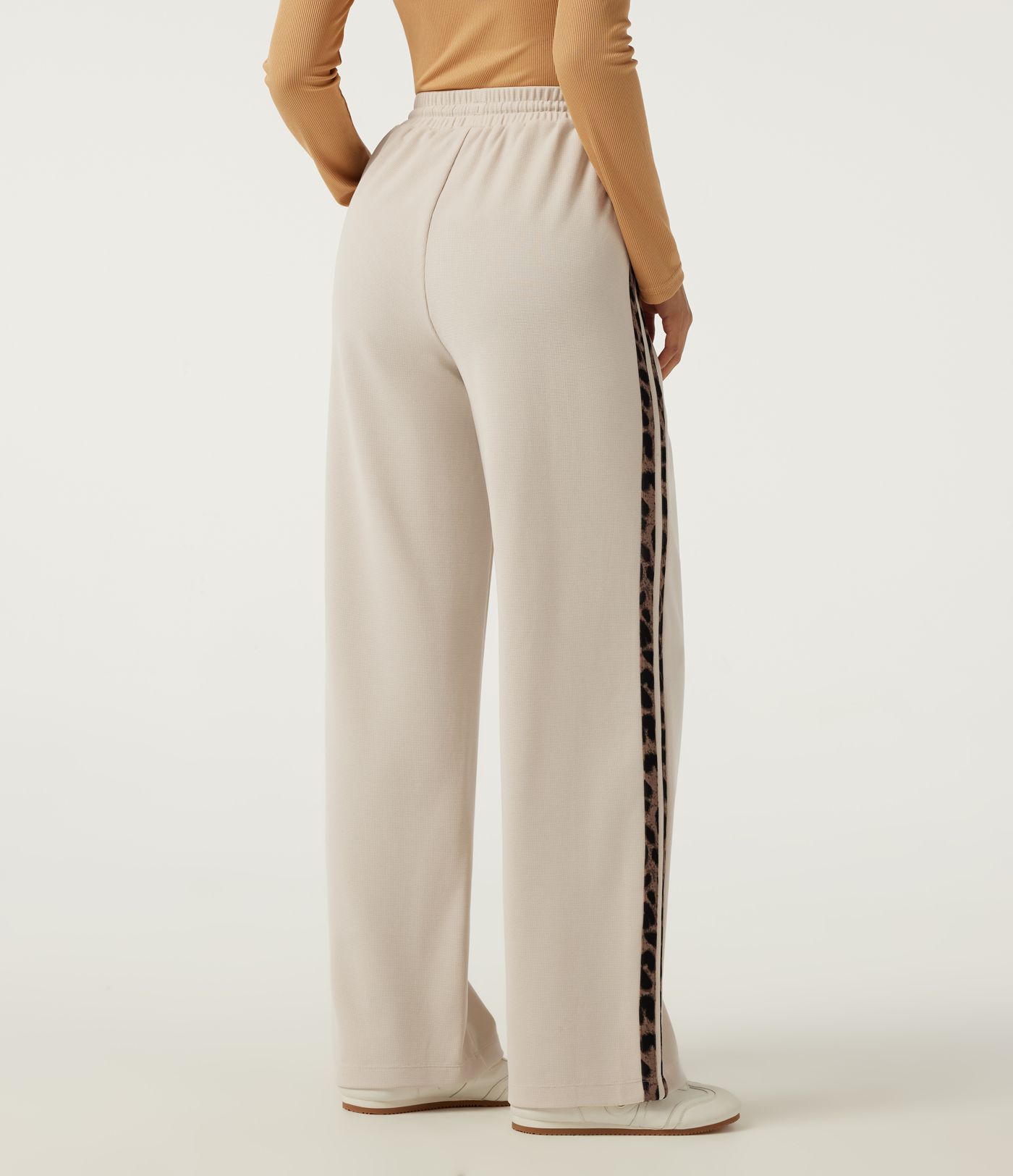 Pantalon décontracté en tissu gaufré, taille haute, à cordon, coupe droite, bande latérale, imprimé léopard, avec poches.